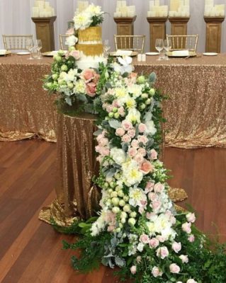 cascading cake flowers